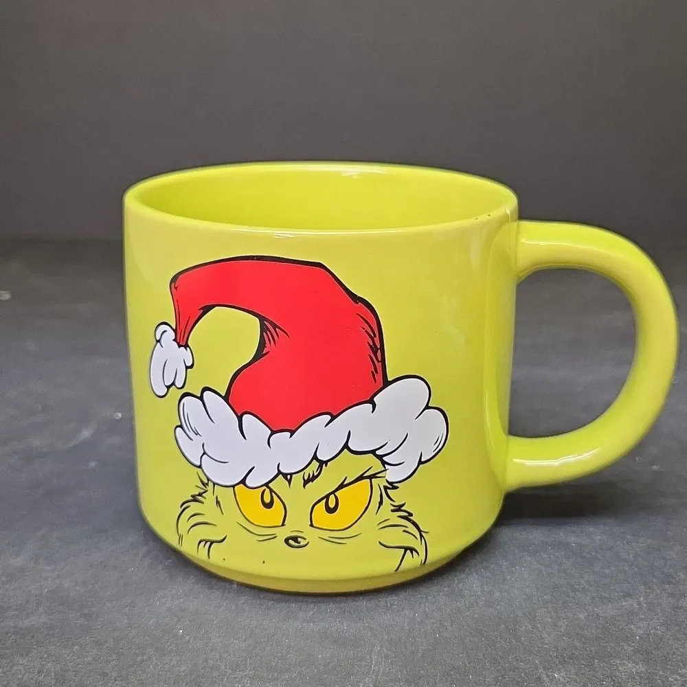 Cat In‎ The Hat Books, Dvd's, Mug, Pens, Toys